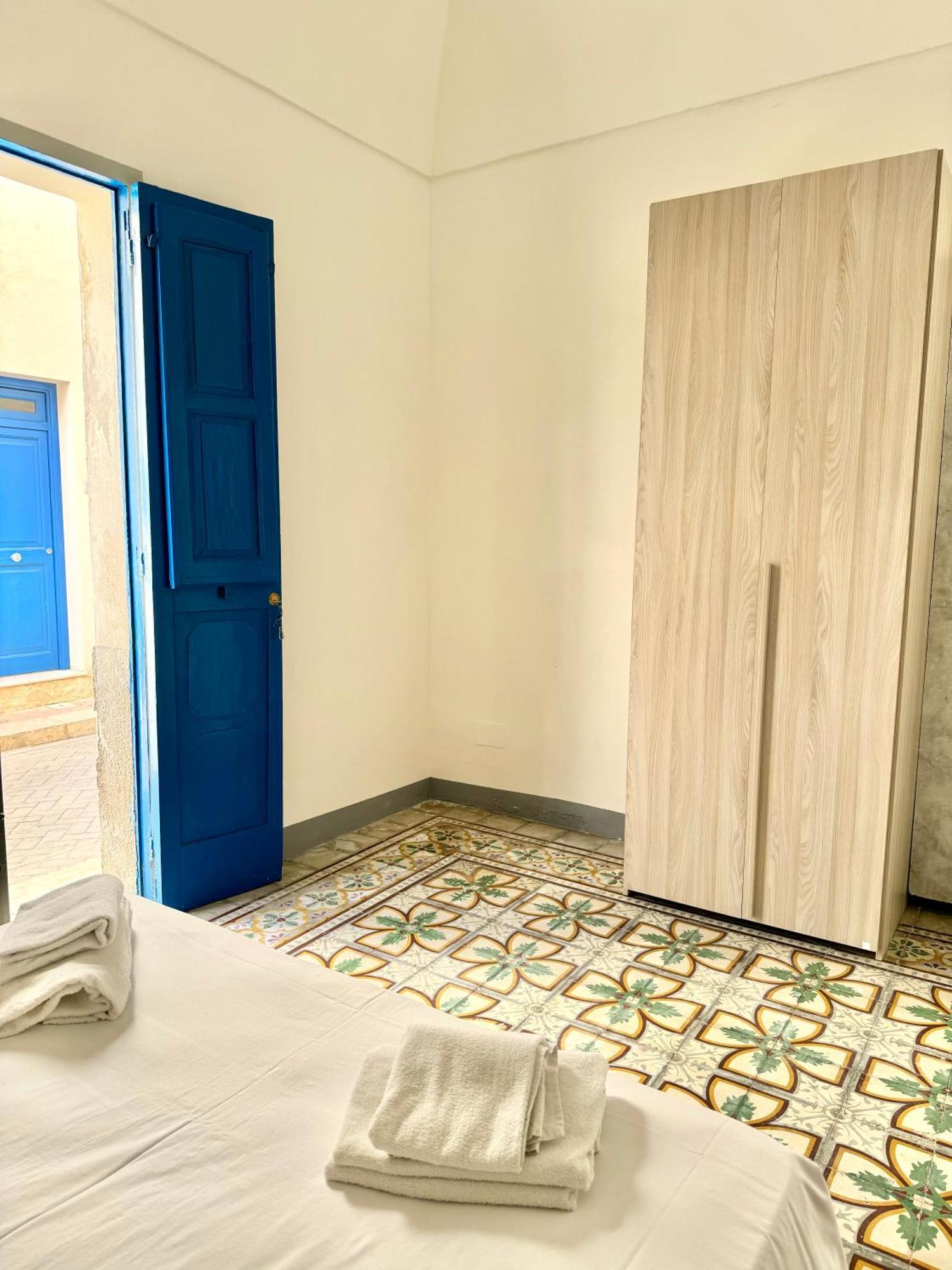 The Maiolica Room Marettimo Exterior photo